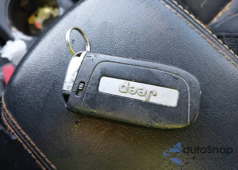 2018 Jeep Compass Limited 4X4 from USA, damaged, VIN 3C4NJDCB6JT436105